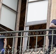 Cine sunt cei doi suspecți în cazul jafului de la Luvru. Incredibil ce au lăsat la locul faptei și cum s-au dat de gol